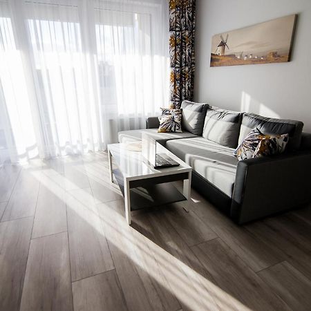 Apartamenty Bema Od Wroclawapartament-Pl Ngoại thất bức ảnh